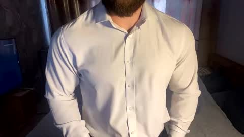 Snapshot of muscularjuggler chatting on March 31, 2:35 am muscularjuggler online show from March 31, 2:35 am