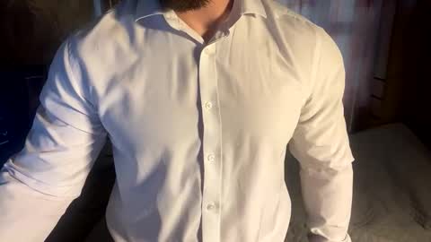 Snapshot of muscularjuggler chatting on April 1, 1:17 am muscularjuggler online show from April 1, 1:17 am
