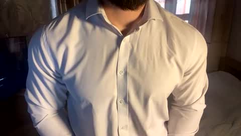 Snapshot of muscularjuggler chatting on April 2, 1:36 am muscularjuggler online show from April 2, 1:36 am