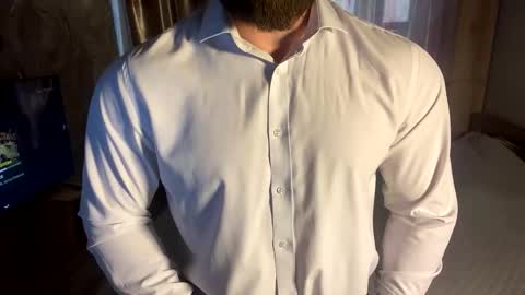 Snapshot of muscularjuggler chatting on April 3, 1:25 am muscularjuggler online show from April 3, 1:25 am