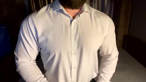 Snapshot of muscularjuggler chatting on April 6, 1:58 am muscularjuggler online show from April 6, 1:58 am