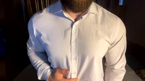 Snapshot of muscularjuggler chatting on April 13, 2:28 am muscularjuggler online show from April 13, 2:28 am