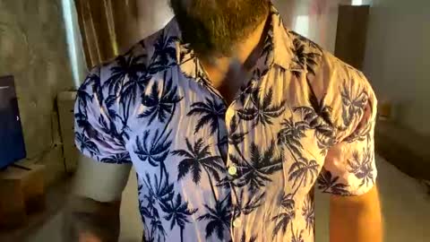 Snapshot of muscularjuggler chatting on May 12, 1:36 am muscularjuggler online show from May 12, 1:36 am