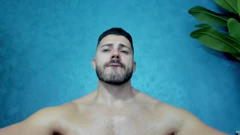 muscularmaster onlyfans online show from October 31, 10:44 pm