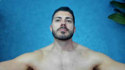 muscularmaster onlyfans online show from April 18, 9:48 pm