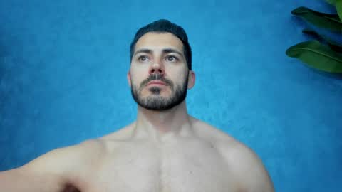 Snapshot of muscularmaster chatting on April 24, 9:23 am muscularmaster onlyfans online show from April 24, 9:23 am