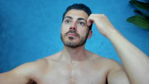 Snapshot of muscularmaster chatting on May 2, 9:42 pm muscularmaster onlyfans online show from May 2, 9:42 pm