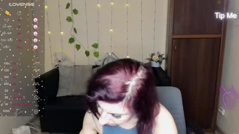 Snapshot of muse_kitty_jenia chatting on January 28, 2:21 am Jenya online show from January 28, 2:21 am