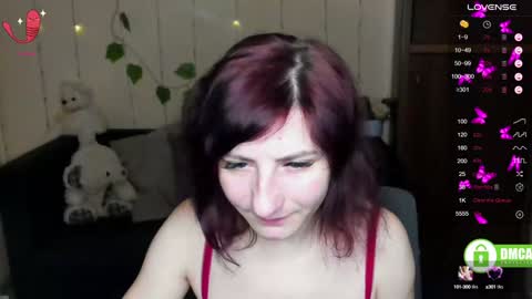 Snapshot of muse_kitty_jenia chatting on February 8, 6:33 pm Jenya online show from February 8, 6:33 pm