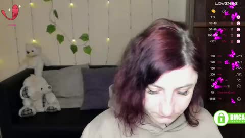 Snapshot of muse_kitty_jenia chatting on February 14, 6:29 pm Jenya online show from February 14, 6:29 pm