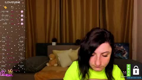 Snapshot of muse_kitty_jenia chatting on June 3, 11:24 am Jenya online show from June 3, 11:24 am