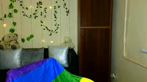 Jeneva online show from April 3, 5:22 pm