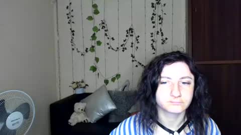 Snapshot of muse_kity_jeneva chatting on June 18, 5:19 am Jeneva online show from June 18, 5:19 am