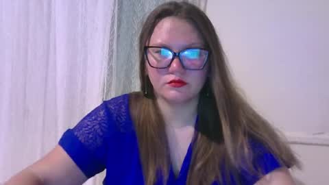 musechic_wild online show from July 30, 8:30 pm