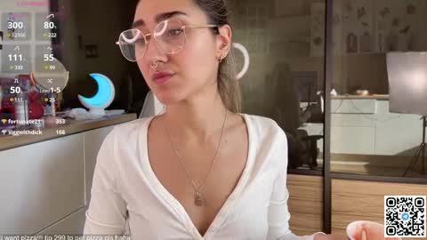 Snapshot of museleks chatting on February 17, 11:13 am Aleksa online show from February 17, 11:13 am