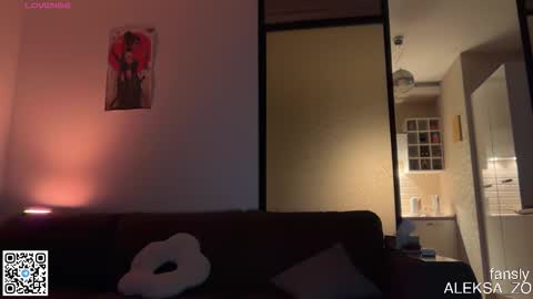 Snapshot of museleks chatting on September 19, 2:13 am Aleksa online show from September 19, 2:13 am