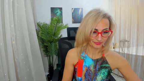 Diana online show from February 2, 5:15 pm