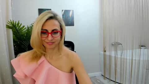 Diana online show from March 2, 11:29 am