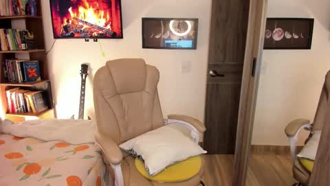 VALENTINA Luna  online show from December 21, 5:36 am