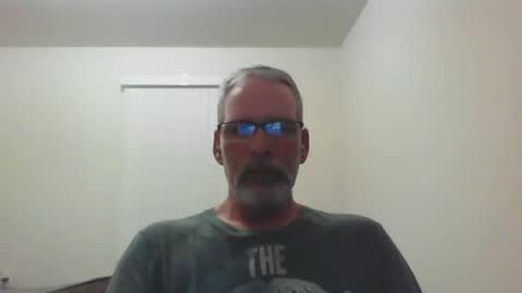 Snapshot of mustang_daddy chatting on October 3, 1:46 am 307MountainMan online show from October 3, 1:46 am