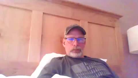 Snapshot of mustang_daddy chatting on March 19, 2:37 am 307MountainMan online show from March 19, 2:37 am