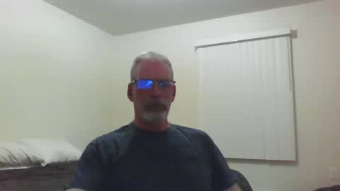 Snapshot of mustang_daddy chatting on April 21, 1:07 am 307MountainMan online show from April 21, 1:07 am