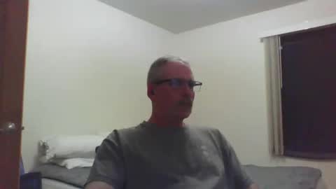 Snapshot of mustang_daddy chatting on June 8, 1:20 am 307MountainMan online show from June 8, 1:20 am