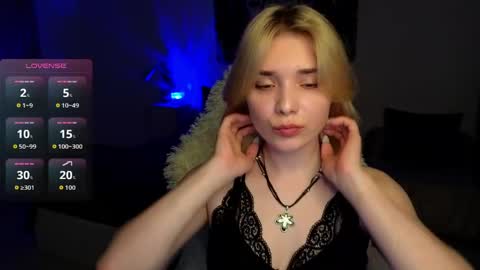 Molly online show from June 6, 9:08 pm