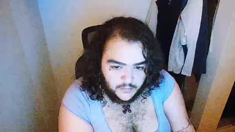 muttcunt online show from April 13, 5:24 am