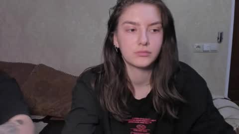 Snapshot of muuur_love chatting on February 25, 9:02 pm cute couple online show from February 25, 9:02 pm