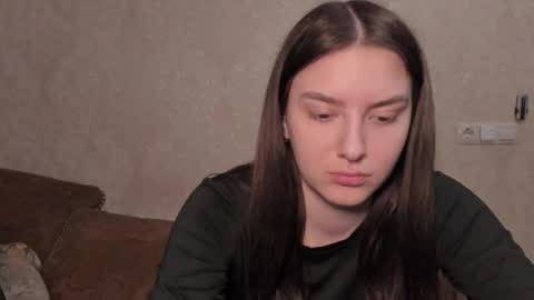 Snapshot of muuur_love chatting on March 2, 6:26 pm cute couple online show from March 2, 6:26 pm