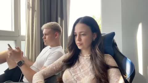 Snapshot of muzamiya chatting on May 28, 3:31 pm Milana and Anton online show from May 28, 3:31 pm