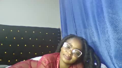 Snapshot of mwana69 chatting on May 21, 10:17 pm mwana69 online show from May 21, 10:17 pm