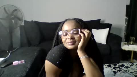 Snapshot of mwana69 chatting on June 23, 8:51 pm mwana69 online show from June 23, 8:51 pm