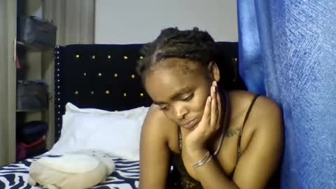 Snapshot of mwana69 chatting on July 5, 11:39 am mwana69 online show from July 5, 11:39 am