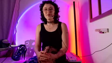 Mx. Anouk Divine online show from February 8, 4:38 am