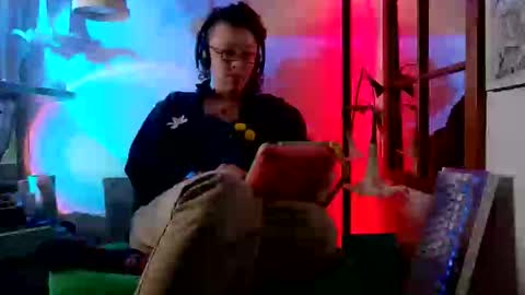 Snapshot of mx_anouk_divine chatting on May 31, 6:09 pm Mx. Anouk Divine online show from May 31, 6:09 pm