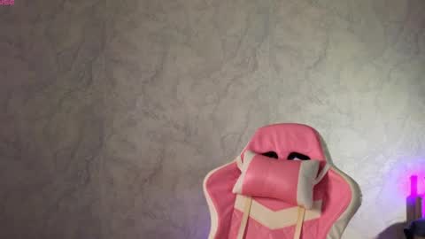 Snapshot of mx_made chatting on March 29, 7:25 pm Mary online show from March 29, 7:25 pm