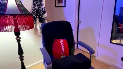 Snapshot of mxscary chatting on February 9, 4:36 am mxscary online show from February 9, 4:36 am