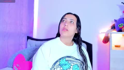 my_aleja_ online show from March 28, 12:16 pm