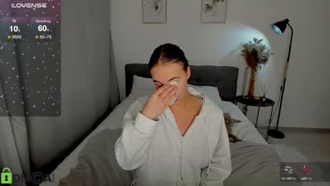 katie online show from December 6, 2:57 am