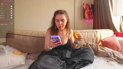 Snapshot of my_emmy chatting on July 12, 8:38 am Emmy online show from July 12, 8:38 am