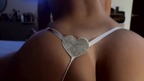 Snapshot of my_hot_wife_romi chatting on March 25, 5:02 am Romina Gonza online show from March 25, 5:02 am