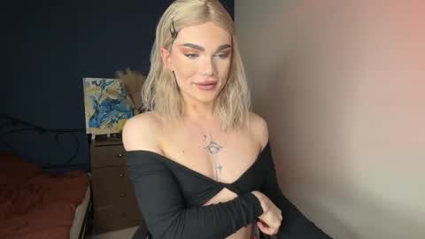 Sandra Muse online show from February 5, 1:11 pm