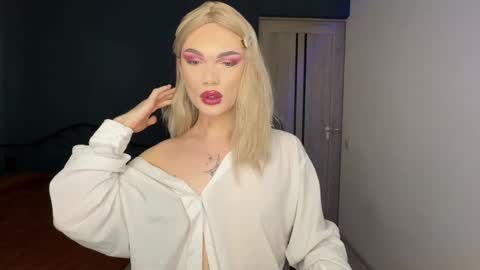 Sandra Muse online show from February 7, 11:12 am