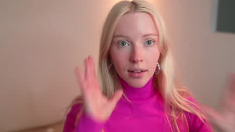 STELLA  Im here today online show from December 15, 5:10 pm