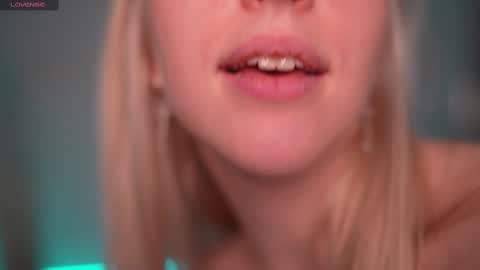 STELLA  Im here today online show from March 6, 6:59 pm