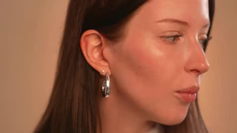 STELLA  Im here today online show from October 1, 4:24 pm