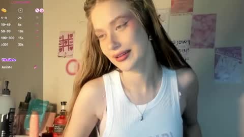 Snapshot of mychloecute chatting on May 25, 8:59 pm chloe online show from May 25, 8:59 pm