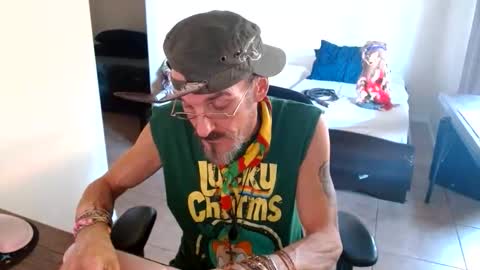 Snapshot of mycock4u247 chatting on October 16, 12:11 am LA MARIPOSA DE MARICOPA online show from October 16, 12:11 am